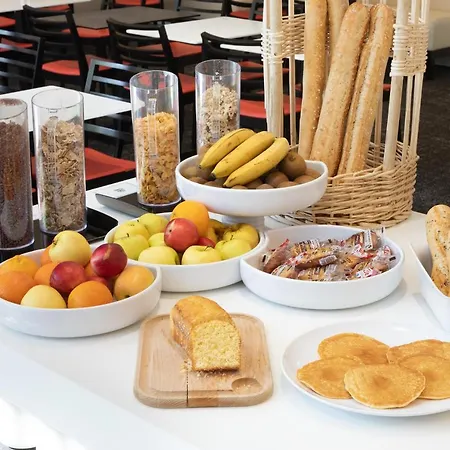 فندق كيرياد مارسيليا بروفينس - آيروبورت 3*